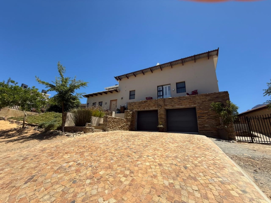 4 Bedroom Property for Sale in Fairway Heights Western Cape